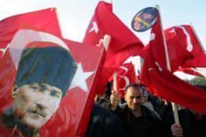 В Турции зачищают кемалистов